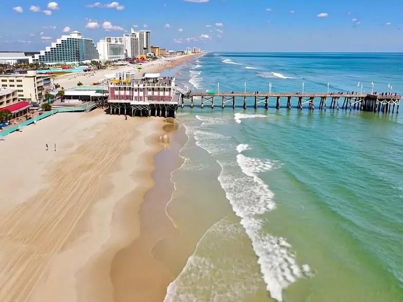 Aerial view of Daytona Beach and the Main Street Pier